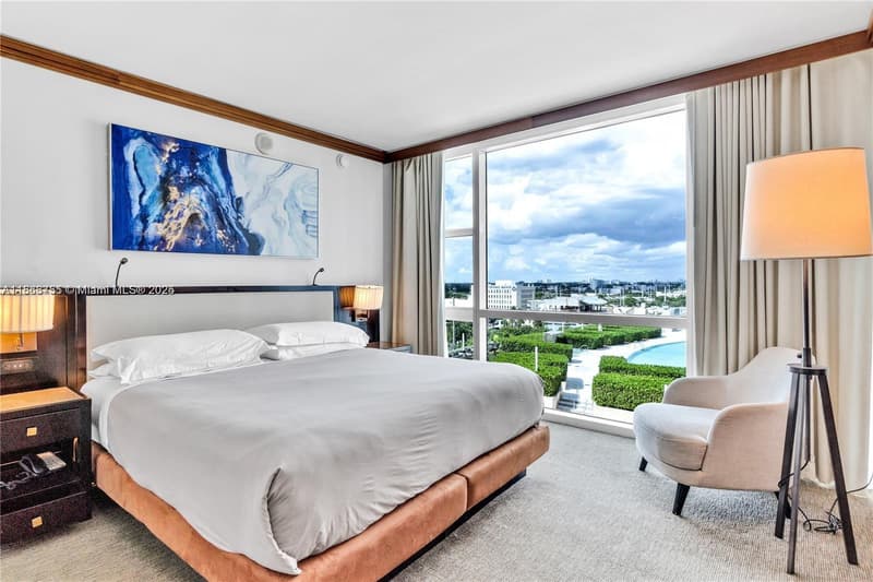 6801 Collins Ave #818, Miami Beach, 33141