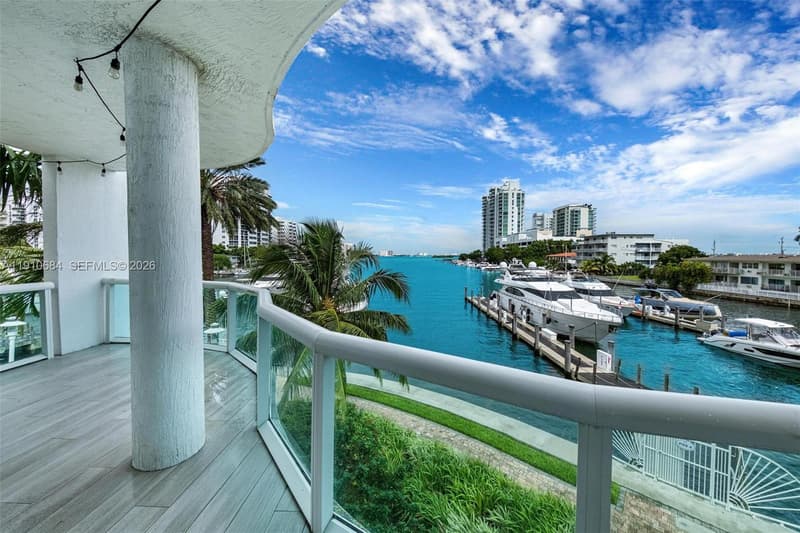 7918 Harbour Island Dr #207, North Bay Village, 33141