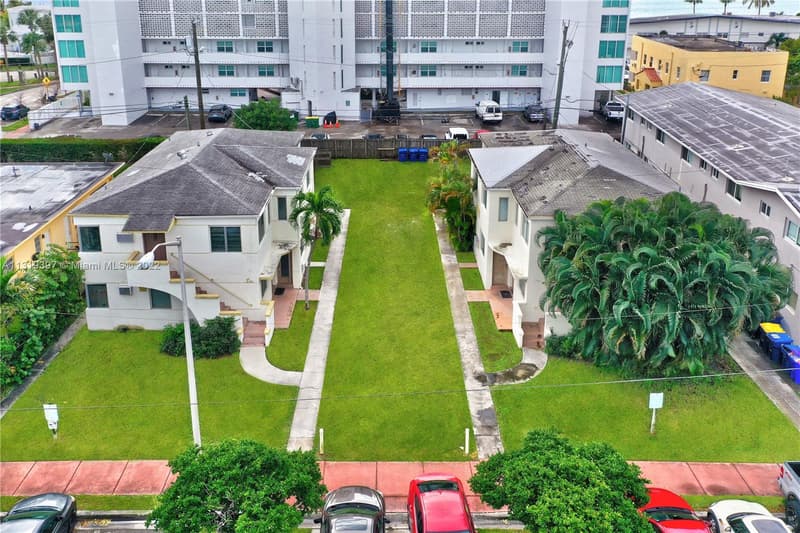 1910 and 1920 Biarritz Dr, Miami Beach, 33141