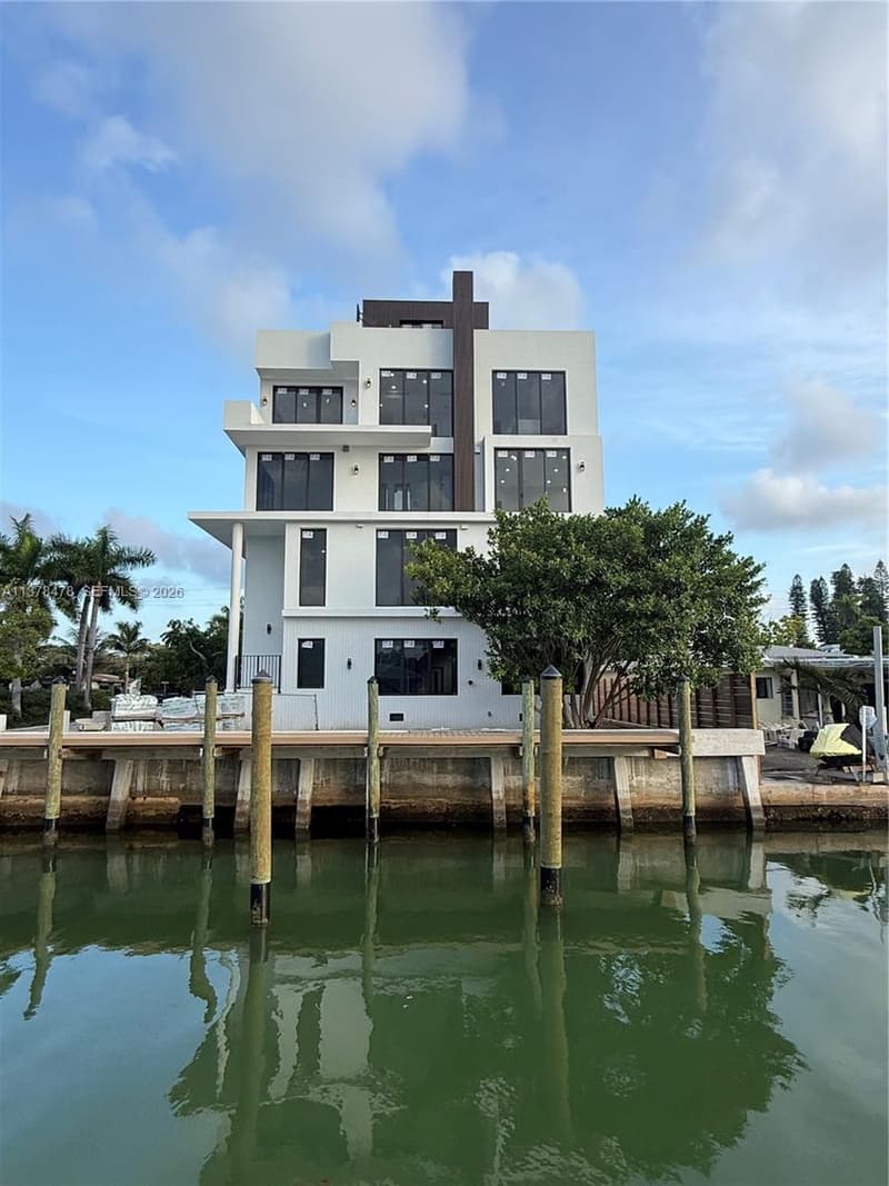 7300 Trouville Esplanade #3, Miami Beach, 33141