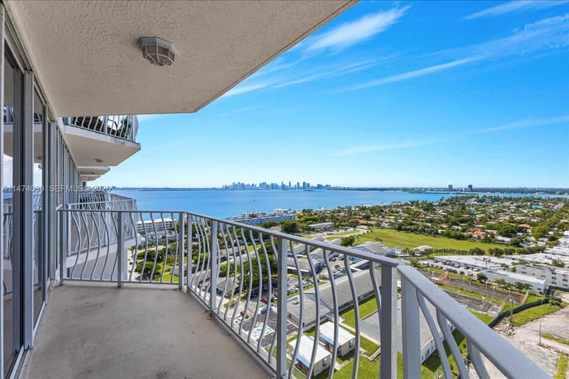 7601 Treasure Dr #2311, North Bay Village, 33141