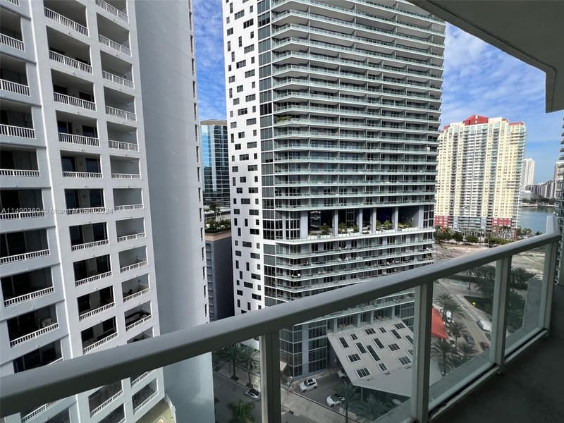 218 14th Street #1806, Miami, 33131