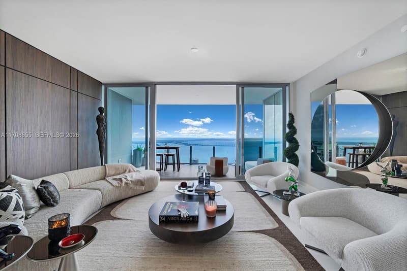 300 Biscayne Blvd Way #4703, Miami, 33131