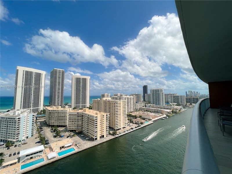 2600 Hallandale Beach Blvd #T2202, Hallandale Beach, 33009