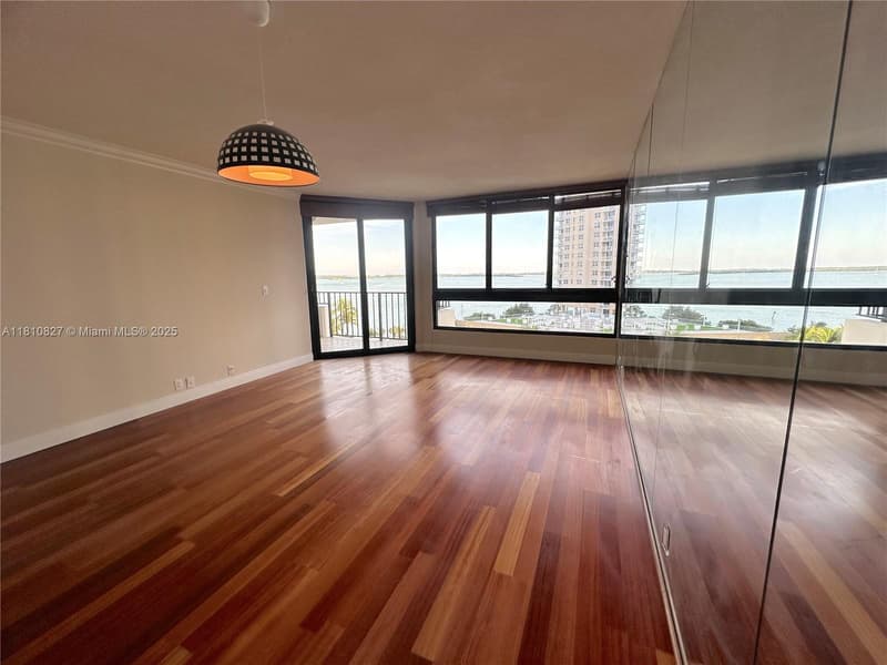 520 Brickell Key Dr #A811, Miami, 33131