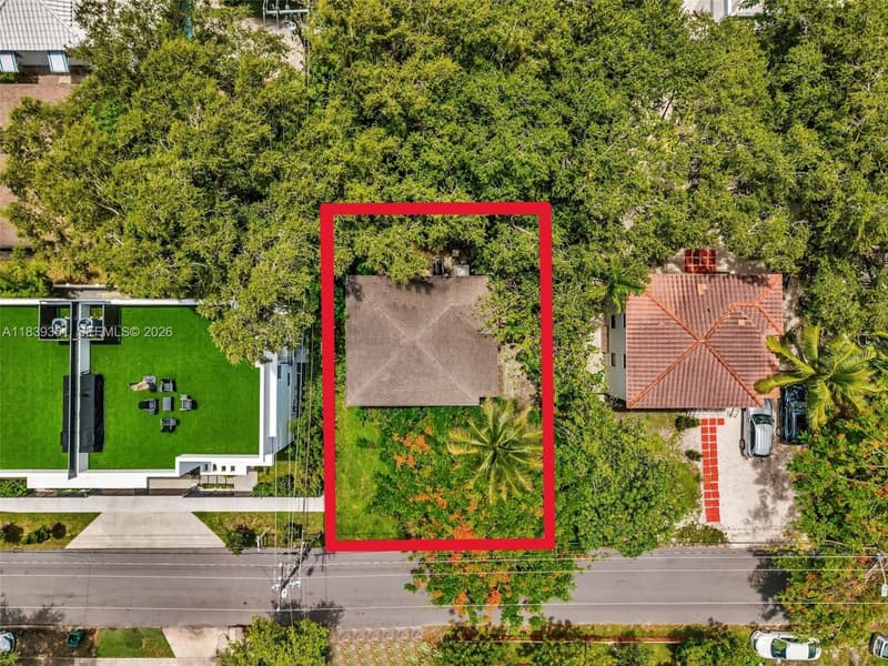 3210 Elizabeth St, Miami, 33133