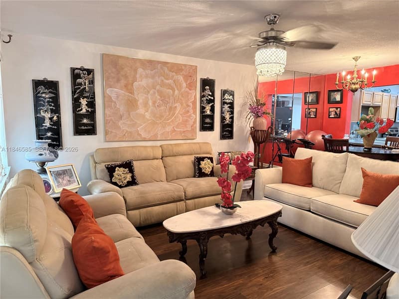 215 3rd Ave #102C, Hallandale Beach, 33009