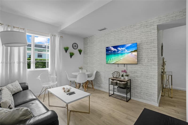810 7th St #107, Miami Beach, 33139