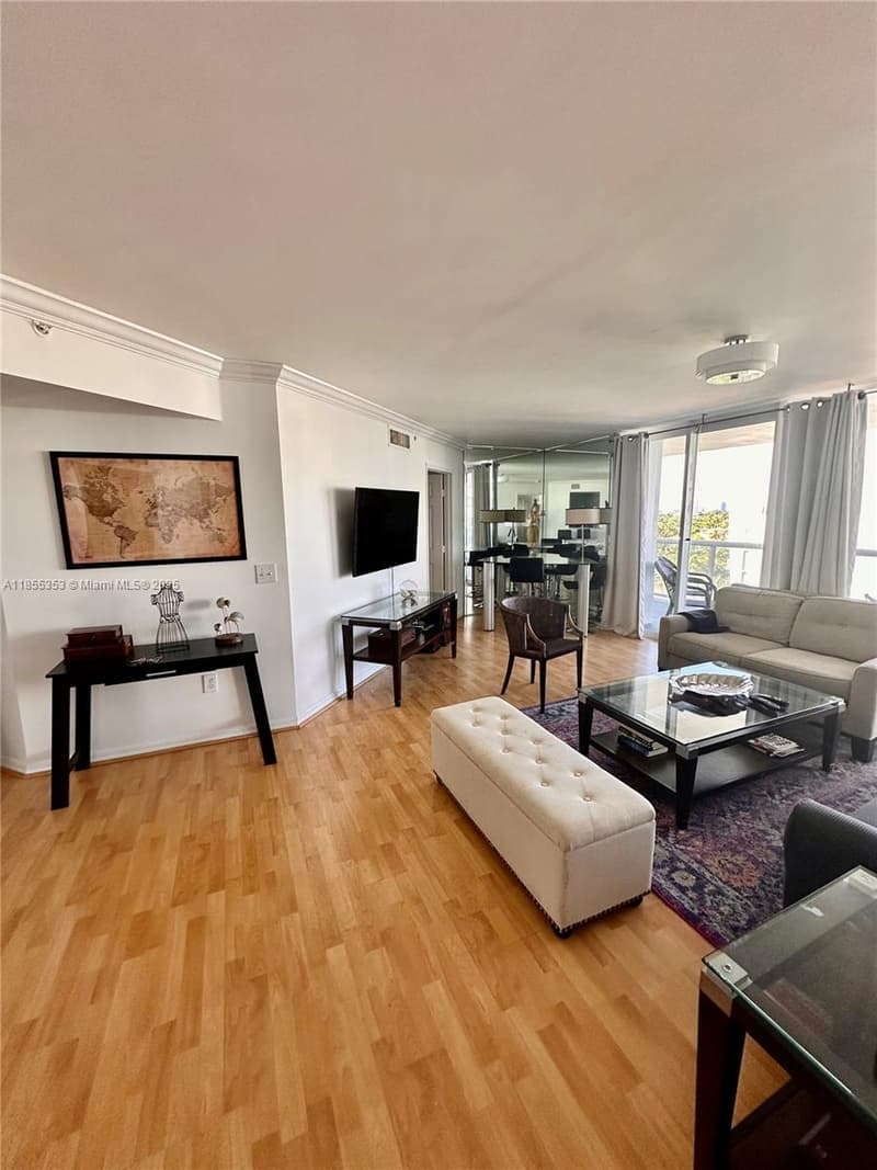 6301 Collins Ave #806, Miami Beach, 33141