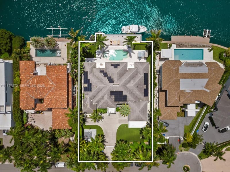224 ISLAND, Golden Beach, 33160