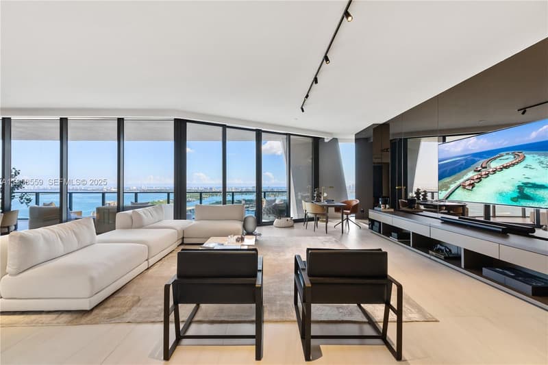 1000 Biscayne Blvd #3502, Miami, 33132