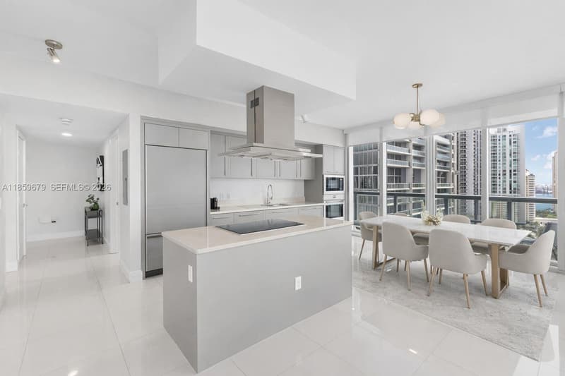 485 Brickell Ave #2210, Miami, 33131