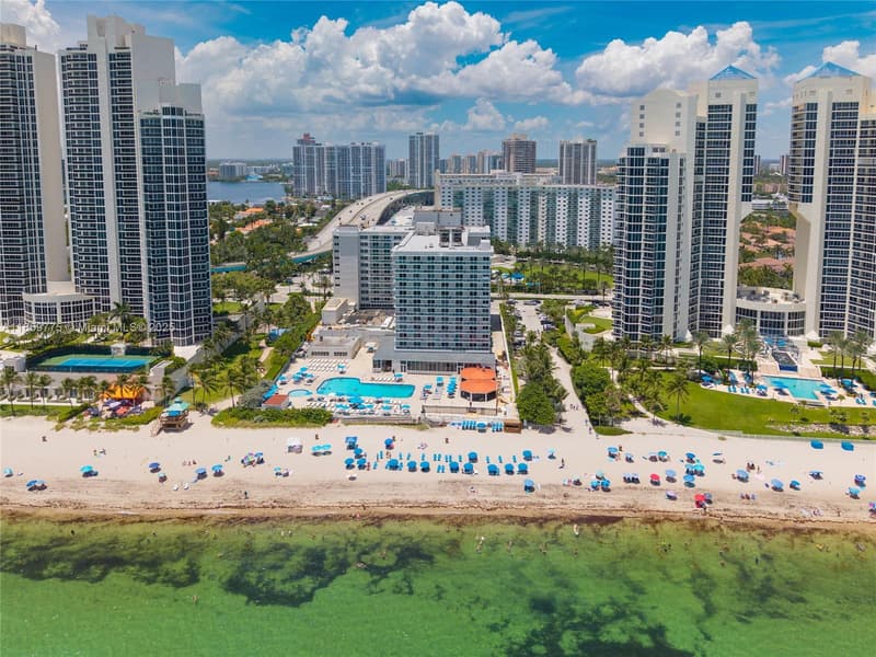 19201 Collins Ave #822, Sunny Isles Beach, 33160