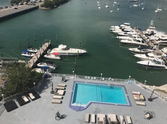 7904 West Dr #215, North Bay Village, 33141