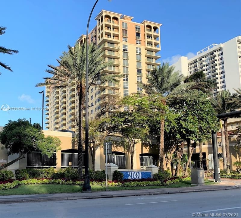 2080 Ocean Dr #604, Hallandale Beach, 33009
