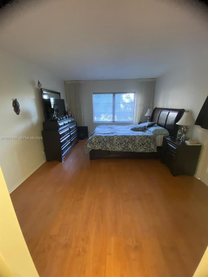 200 Diplomat Pkwy #329, Hallandale Beach, 33009