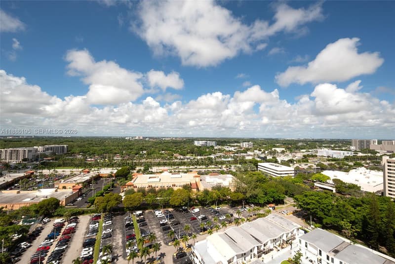 2750 183rd St #2204, Aventura, 33160