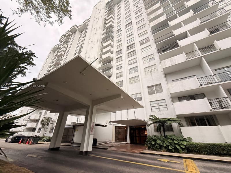 2780 183rd St #1415, Aventura, 33160