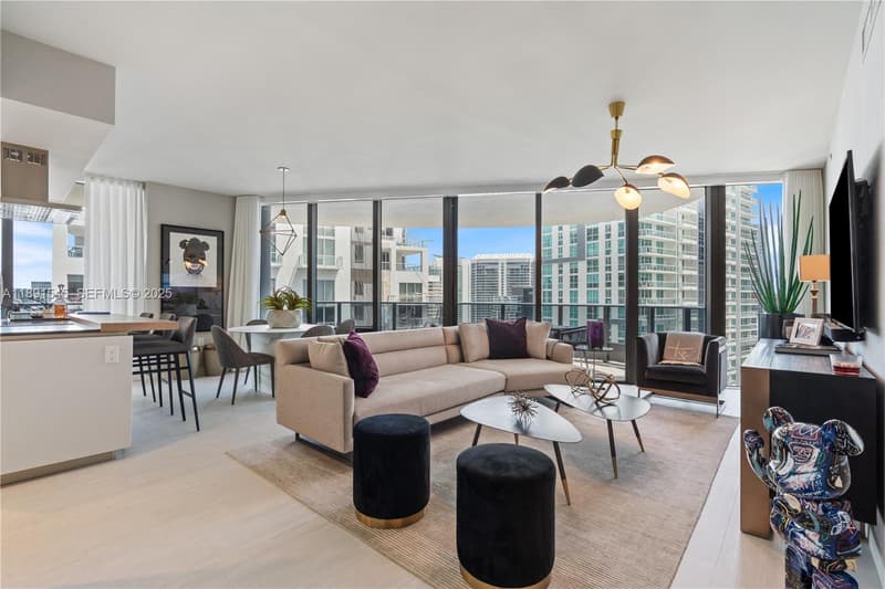 1000 Brickell Plz #3401, Miami, 33131