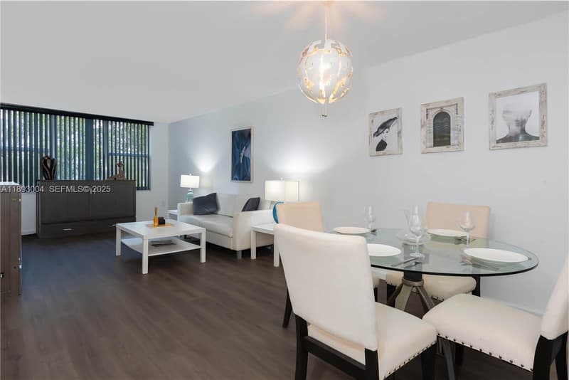 17890 Dixie Hwy 319 Hwy #319, North Miami Beach, 33160