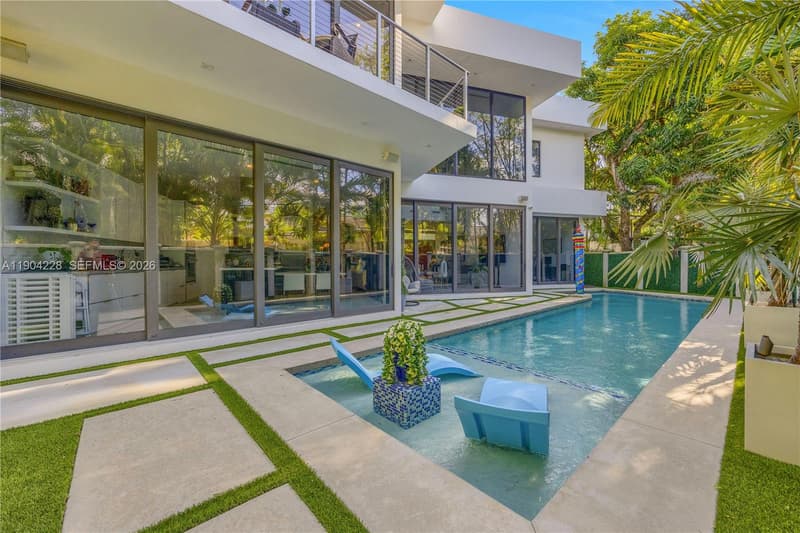 3764 Carmen Ct, Miami, 33133