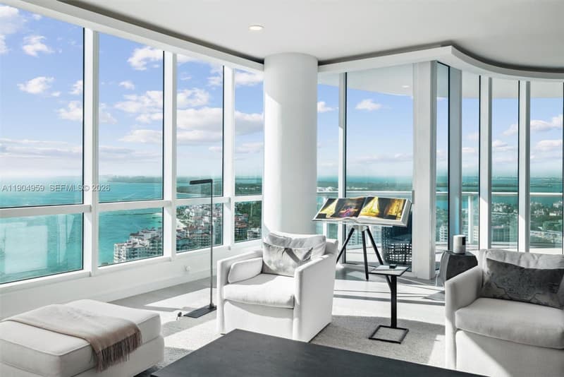 100 Pointe Dr #3203, Miami Beach, 33139
