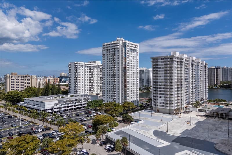 2750 183rd St #2601, Aventura, 33160