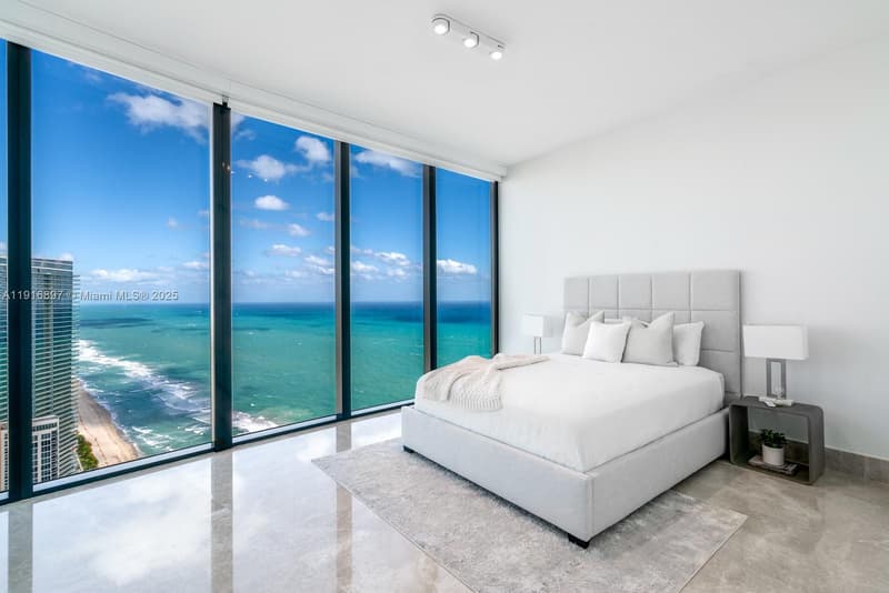 18555 Collins Ave #5105, Sunny Isles Beach, 33160