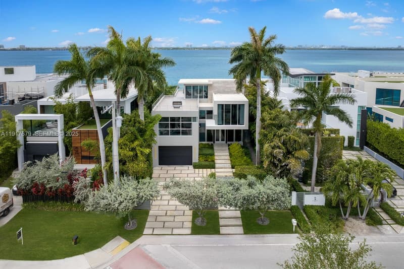 1379 Venetian Way, Miami, 33139
