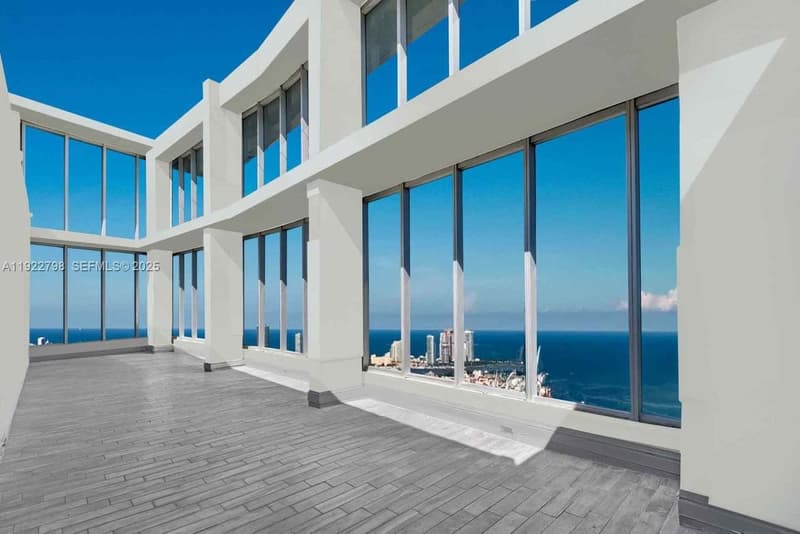 465 Brickell Ave #5701, Miami, 33131