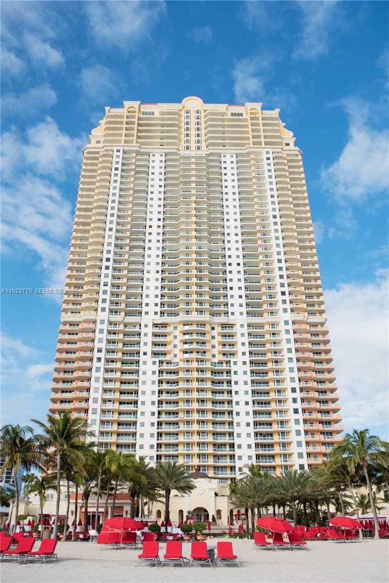 17875 Collins Ave #905, Sunny Isles Beach, 33160