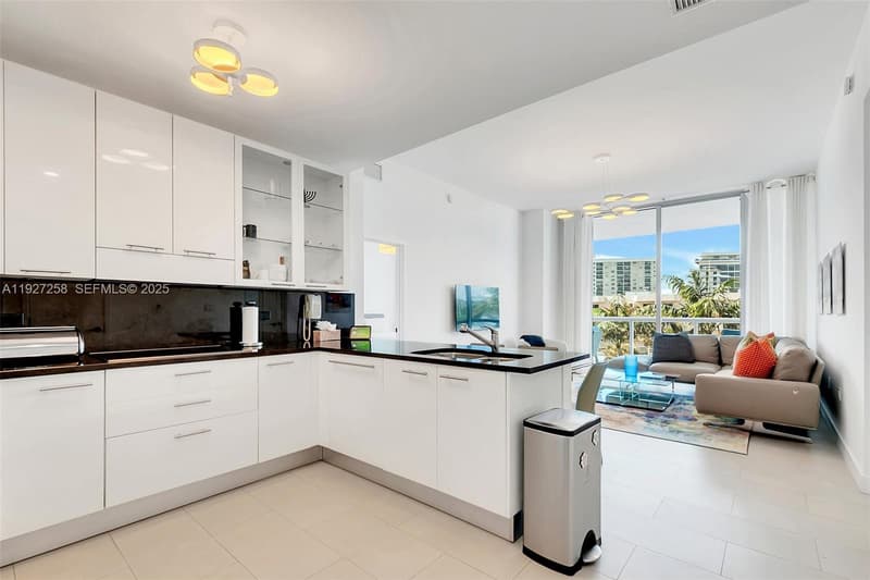 6799 Collins Ave #312, Miami Beach, 33141