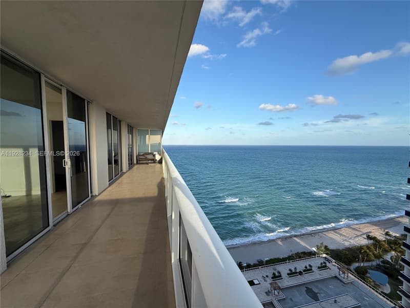 1830 Ocean Dr #3006, Hallandale Beach, 33009