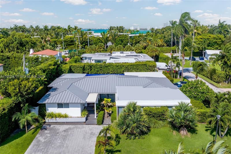 6420 Pinetree Drive Cir, Miami Beach, 33141