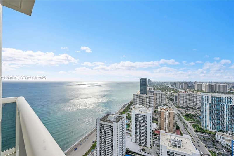 1850 Ocean Dr #PH4405, Hallandale Beach, 33009