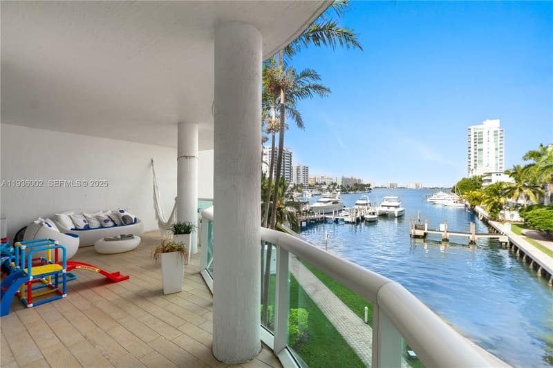 7918 Harbor Island Dr #212, North Bay Village, 33141