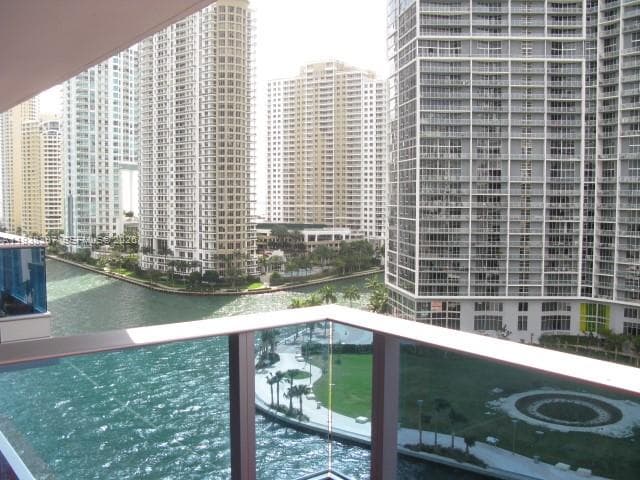 200 Biscayne Boulevard Way #906, Miami, 33131