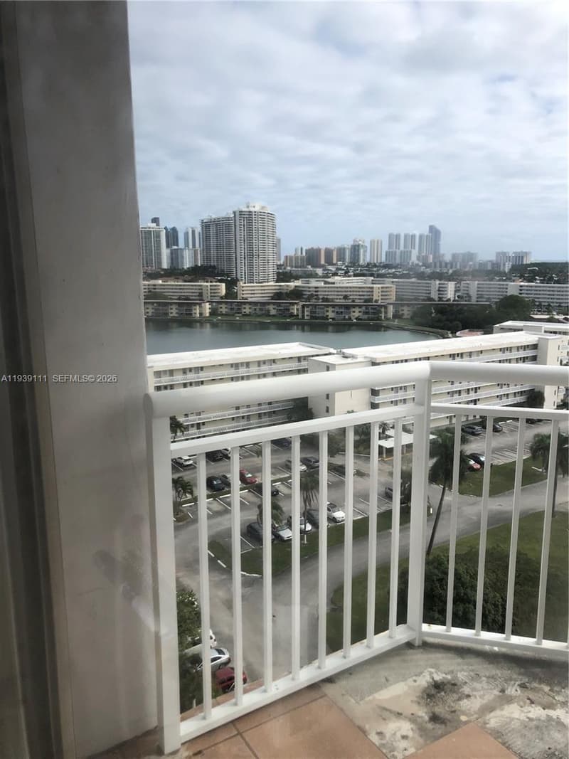18011 Biscayne Blvd #1403, Aventura, 33160
