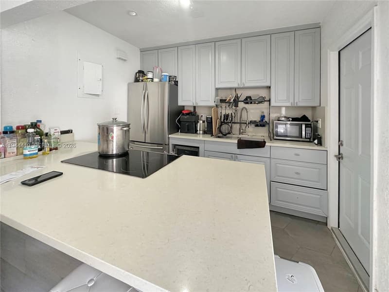 971 79th Ter, Miami Beach, 33141