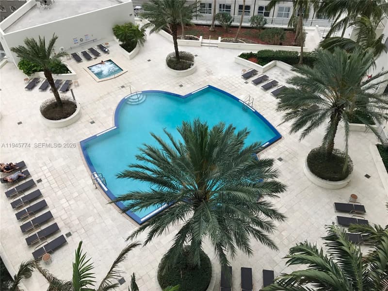 300 Biscayne Blvd #T-1803, Miami, 33131