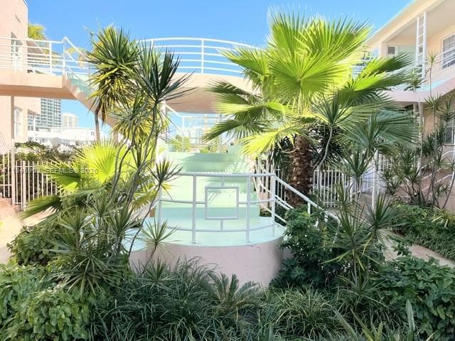 6881 Bay Dr #1, Miami Beach, 33141