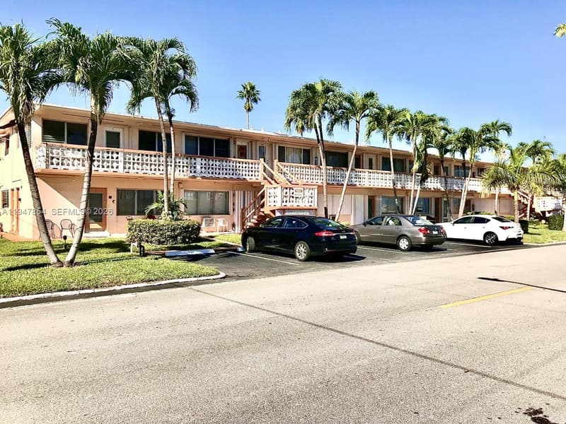 900 11th Ave #7C, Hallandale Beach, 33009