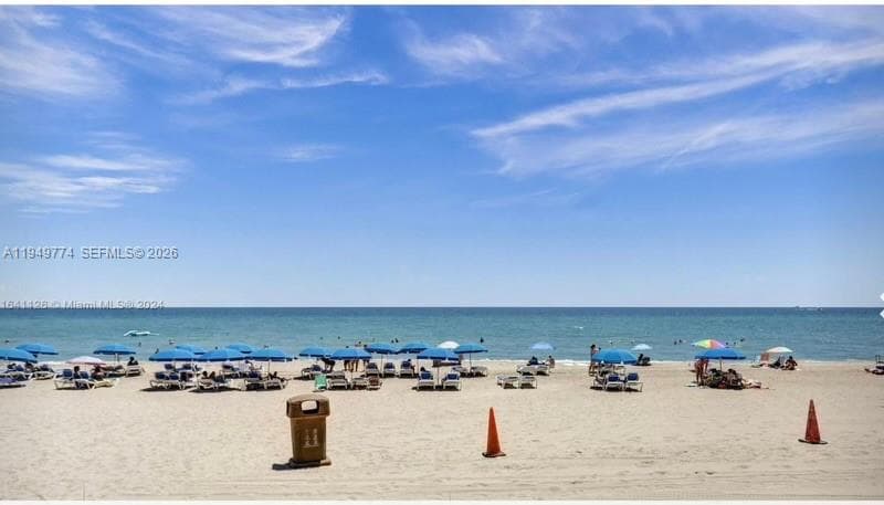 19201 Collins Ave #422, Sunny Isles Beach, 33160
