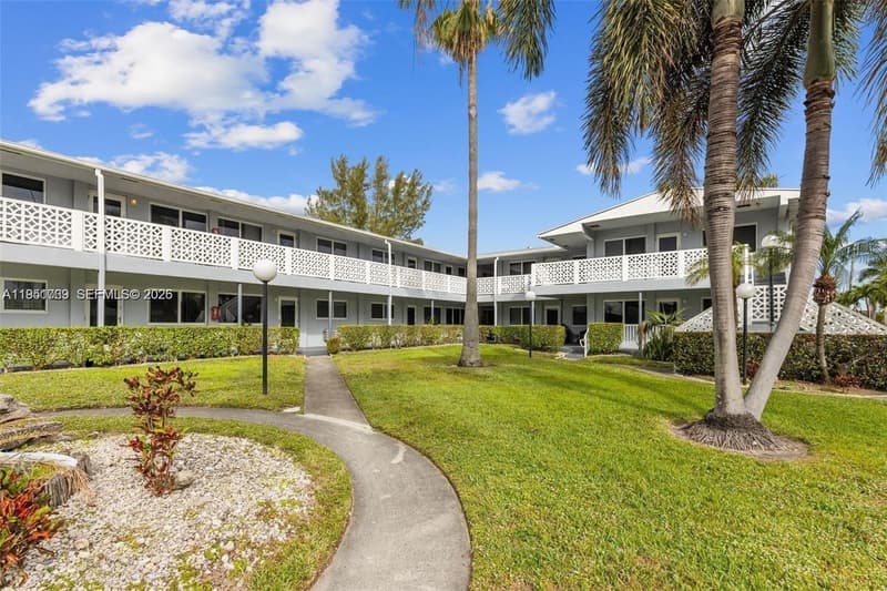 600 Layne Blvd #130, Hallandale Beach, 33009