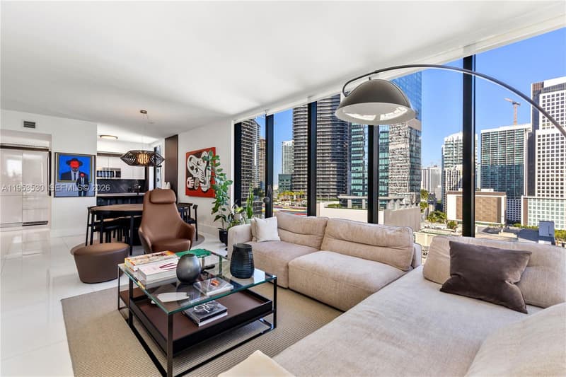 1010 Brickell Ave #1701, Miami, 33131