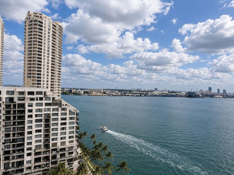 520 Brickell Key Dr #A1904, Miami, 33131