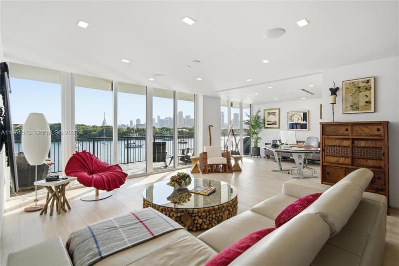 1000 Venetian Way #403, Miami Beach, 33139