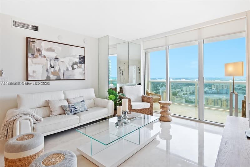 1800 Ocean Dr #3608, Hallandale Beach, 33009