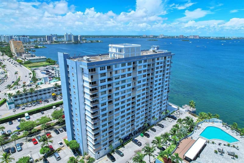 1865 79th Street Causeway #11-N, North Bay Village, 33141