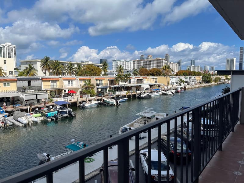 3545 166th St #303, North Miami Beach, 33160